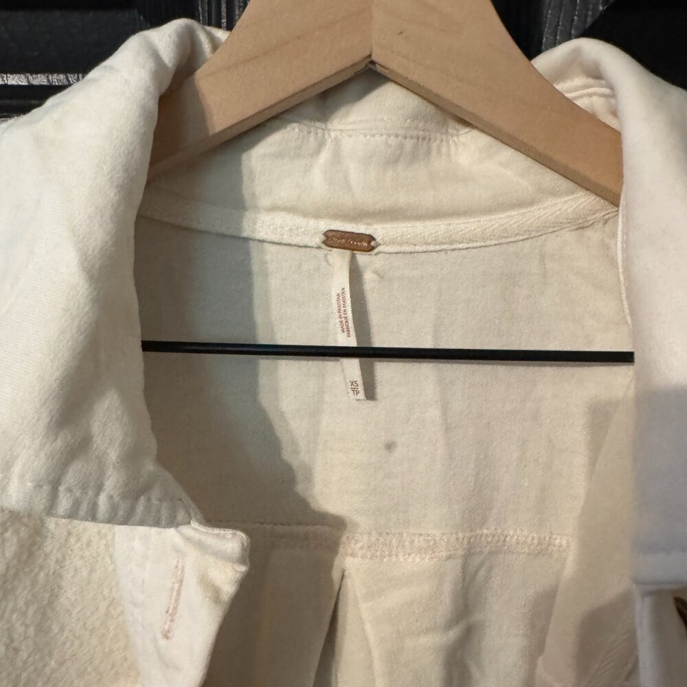 Womens Aerie Flannel Button Down Cream Color Extra Small - Picture 2 of 4
